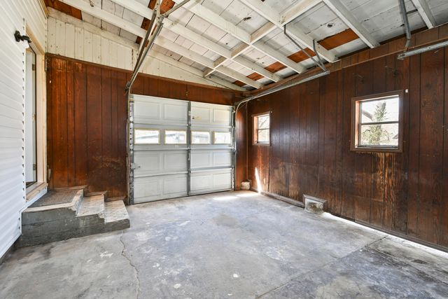 620 S Weaver Court, Springfield, MO 65806