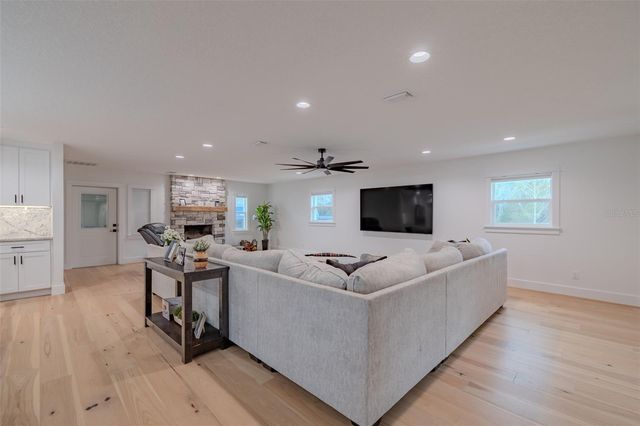 4112 COOPER ROAD, Plant City, FL 33565