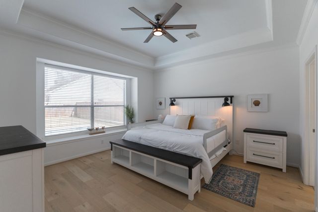 135 S Rocky Point Circle, Spring, TX 77389