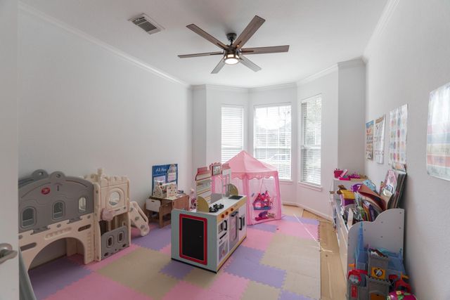 135 S Rocky Point Circle, Spring, TX 77389