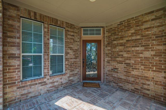135 S Rocky Point Circle, Spring, TX 77389