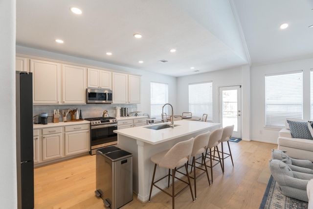 135 S Rocky Point Circle, Spring, TX 77389