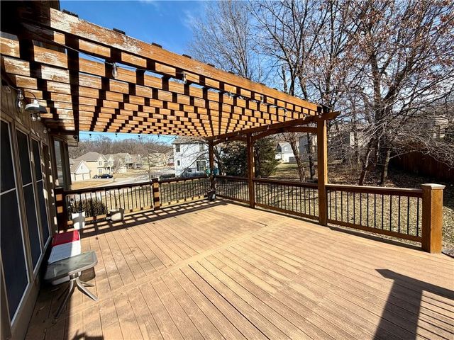 5719 N Dawn Court, Kansas City, MO 64151