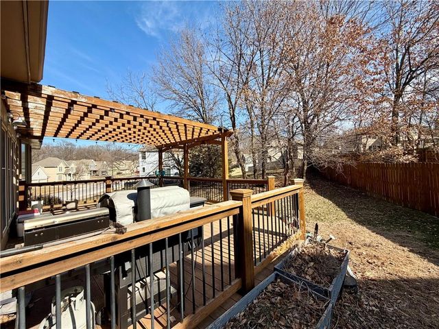 5719 N Dawn Court, Kansas City, MO 64151