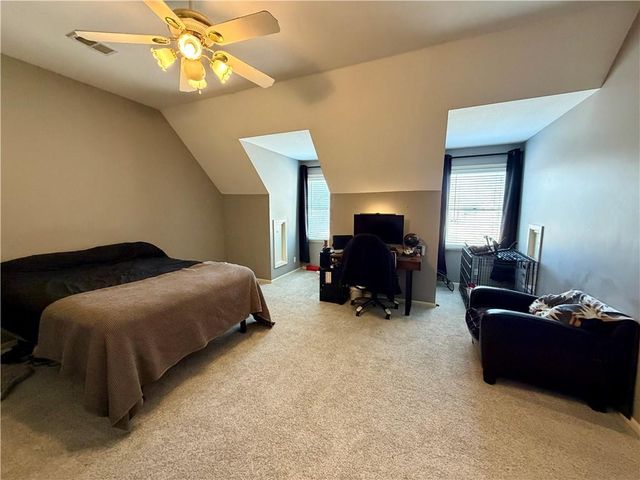 5719 N Dawn Court, Kansas City, MO 64151