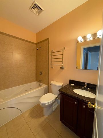 40 Heather St 204, Beverly, MA 01915