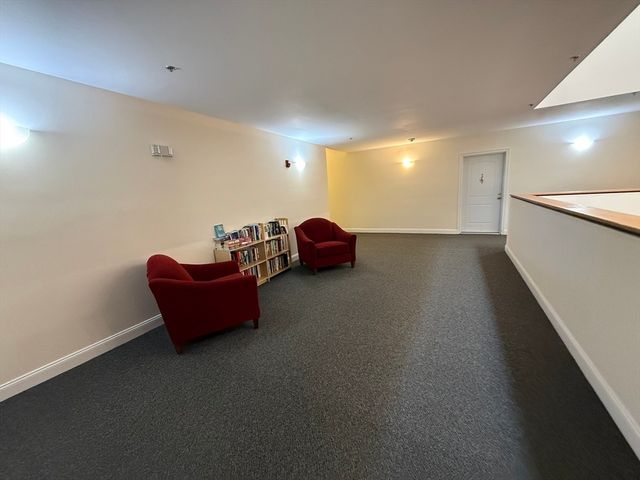 40 Heather St 204, Beverly, MA 01915