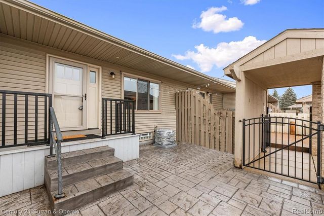 62401 Raleigh Court 1, South Lyon, MI 48178