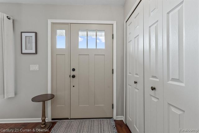 62401 Raleigh Court 1, South Lyon, MI 48178