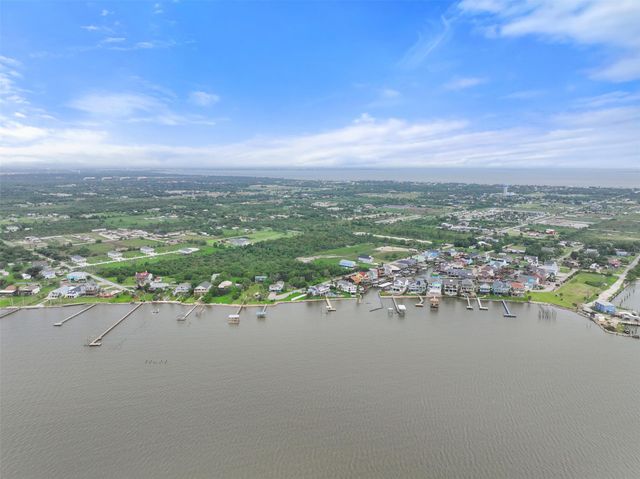 1222 23rd Street, San Leon, TX 77539