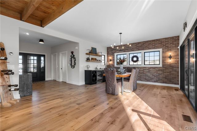 7101 Kittiwake Run, Manlius, NY 13104