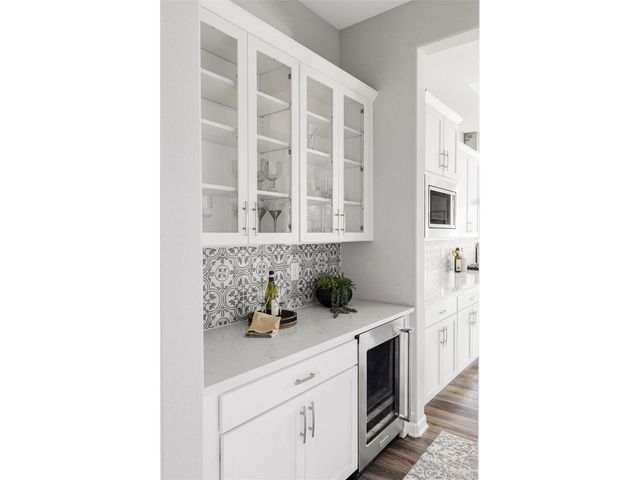 6843 S Vandriver Ct, Aurora, CO 80016