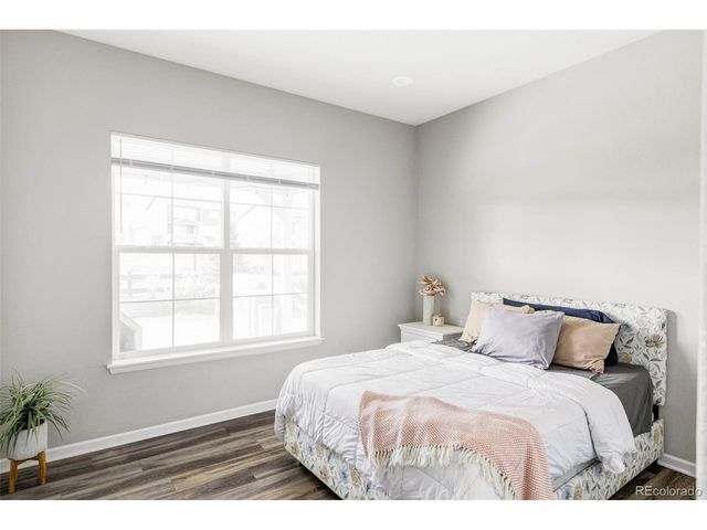 6843 S Vandriver Ct, Aurora, CO 80016