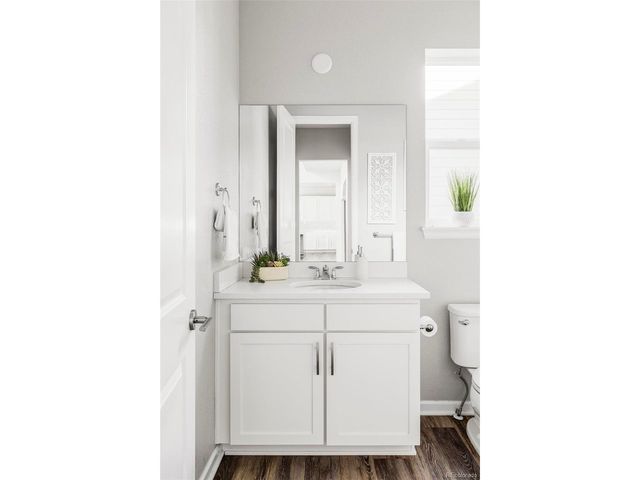 6843 S Vandriver Ct, Aurora, CO 80016