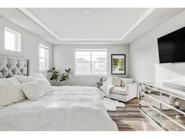 6843 S Vandriver Ct, Aurora, CO 80016