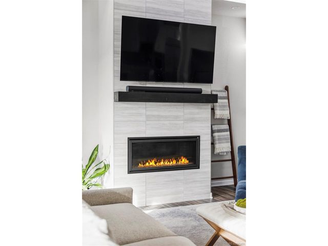 6843 S Vandriver Ct, Aurora, CO 80016