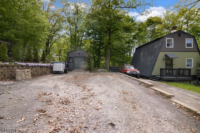 7 Glen Dr, Vernon Twp., NJ 07461