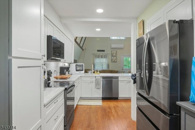 7 Glen Dr, Vernon Twp., NJ 07461