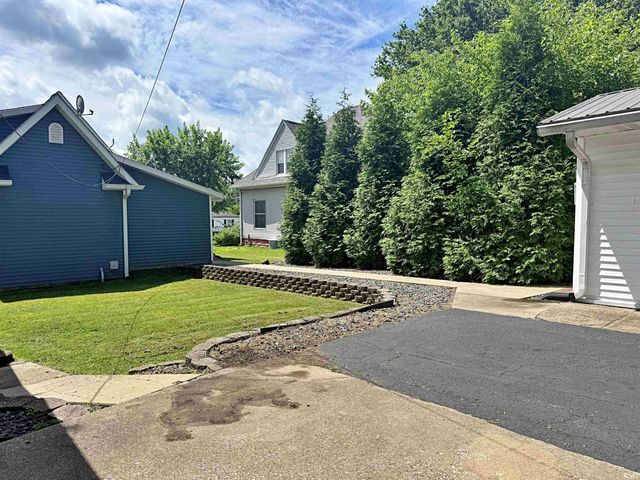 407 E Main Street, Loogootee, IN 47553
