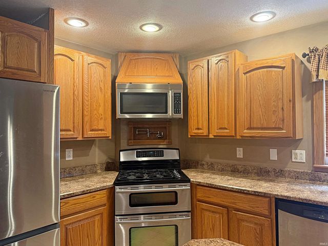 407 E Main Street, Loogootee, IN 47553