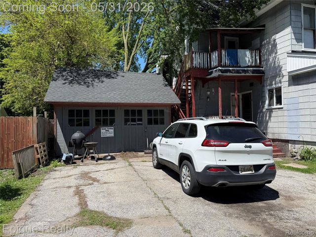 804 Court Street, Port Huron, MI 48060