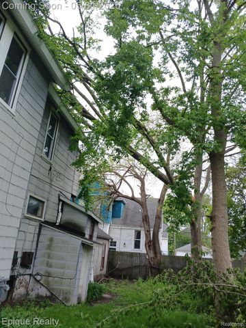 804 Court Street, Port Huron, MI 48060
