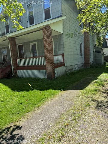 804 Court Street, Port Huron, MI 48060