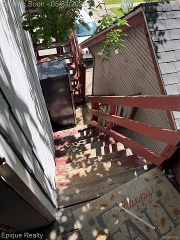 804 Court Street, Port Huron, MI 48060