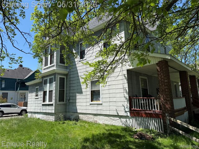 804 Court Street, Port Huron, MI 48060