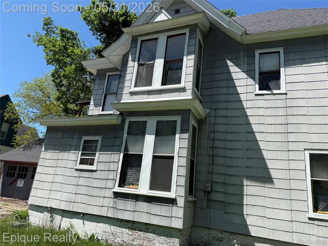 804 Court Street, Port Huron, MI 48060