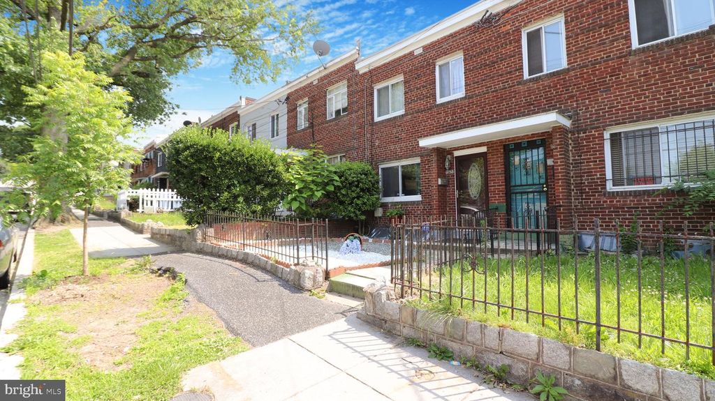 1505 MORRIS RD SE, Washington, DC 20020