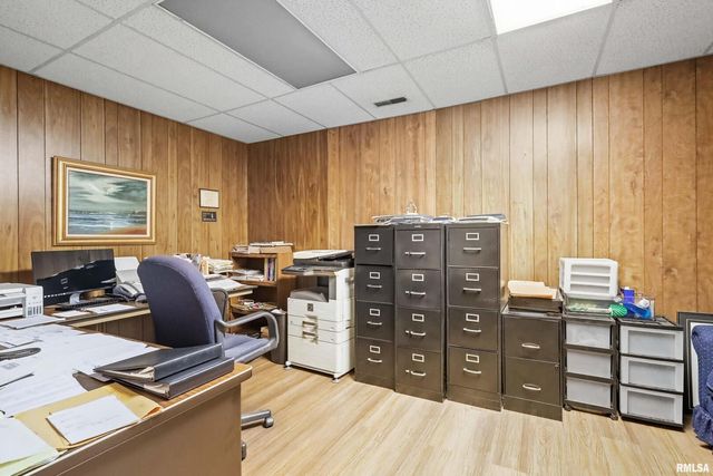 3006 AVENUE OF THE CITIES, Moline, IL 61265