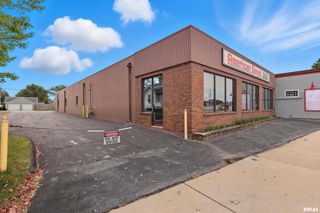 3006 AVENUE OF THE CITIES, Moline, IL 61265