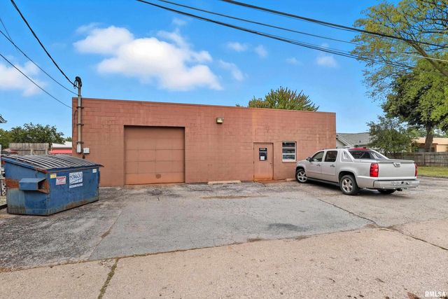 3006 AVENUE OF THE CITIES, Moline, IL 61265