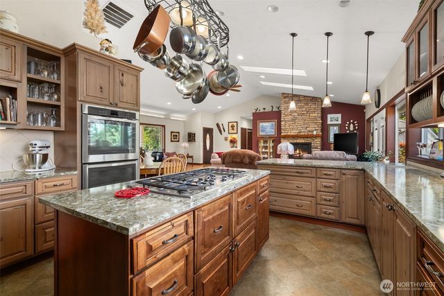 1471 E Webb Hill Road, Union, WA 98592