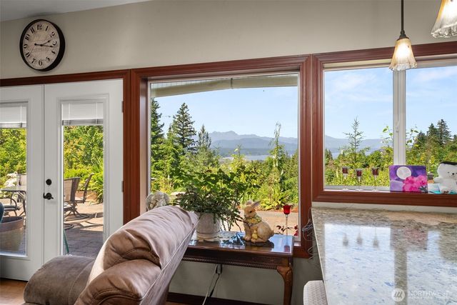 1471 E Webb Hill Road, Union, WA 98592