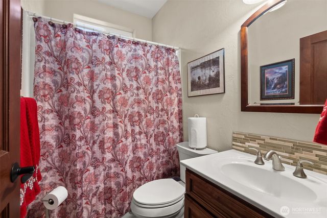1471 E Webb Hill Road, Union, WA 98592