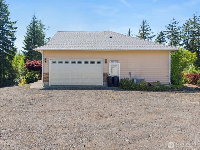 1471 E Webb Hill Road, Union, WA 98592