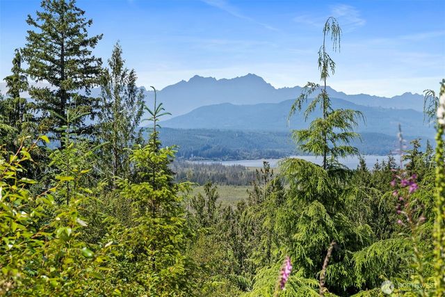 1471 E Webb Hill Road, Union, WA 98592