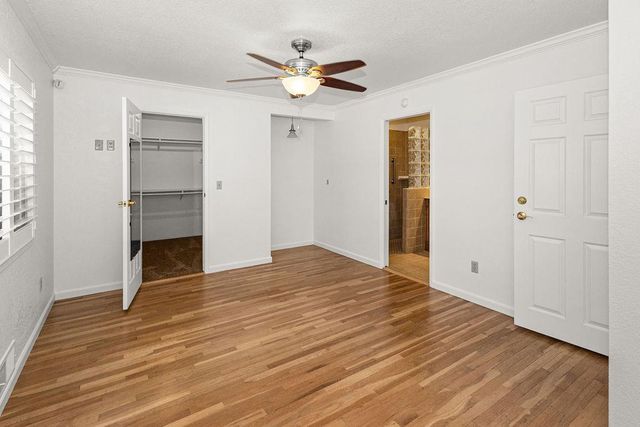 1604 Walnut Ave, Escalon, CA 95320
