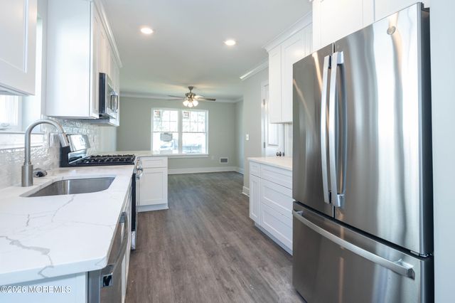 195 Greenwood Drive, Keyport, NJ 07735