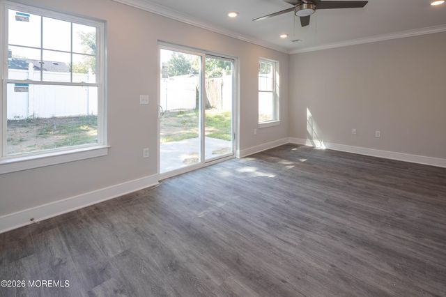 195 Greenwood Drive, Keyport, NJ 07735