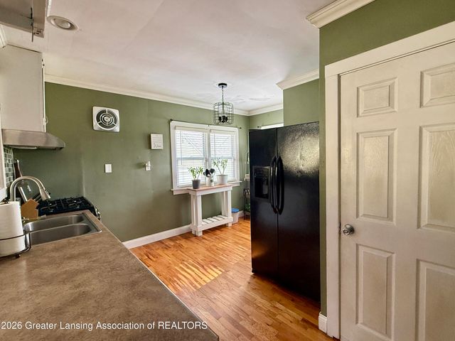 821 Clark Road, Lansing, MI 48917