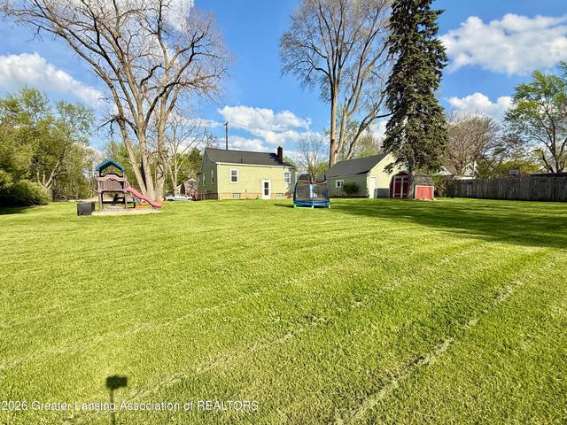 821 Clark Road, Lansing, MI 48917
