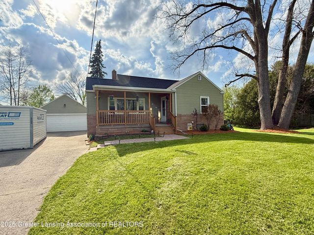 821 Clark Road, Lansing, MI 48917