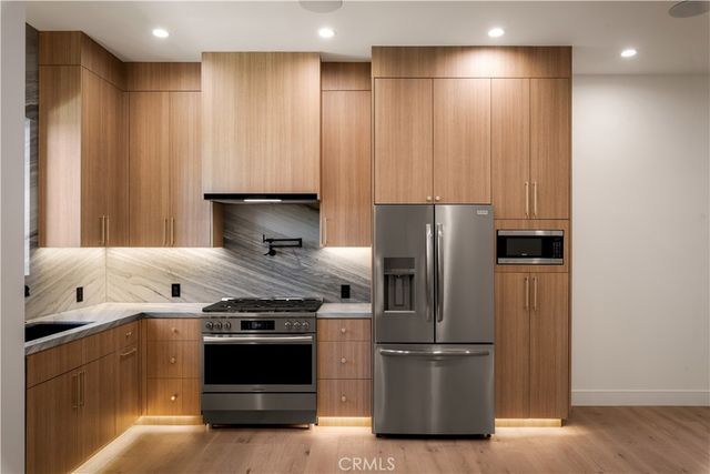 6212 Acadia Avenue A, Agoura Hills, CA 91301