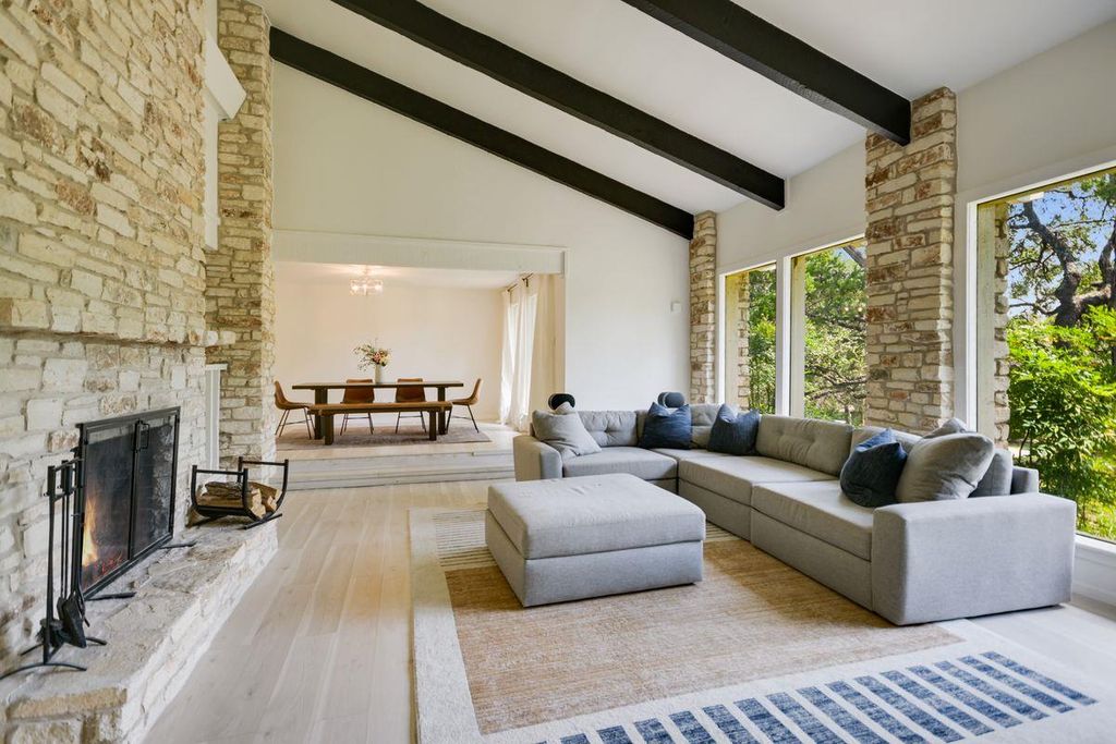 2412 Deer PASS, Austin, TX 78746