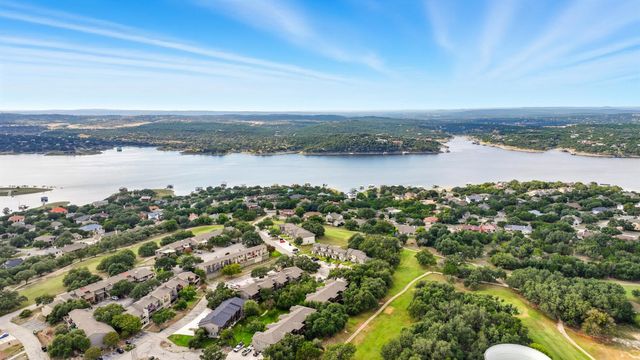 18900 Nicklaus DR, Lago Vista, TX 78645