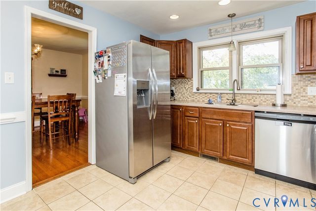 4512 Wraywood Ave, Chester, VA 23831