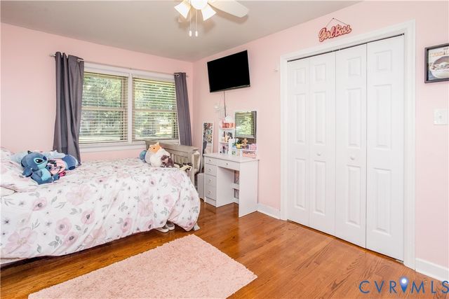 4512 Wraywood Ave, Chester, VA 23831